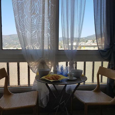 Ferienwohnung Romantica Fuga Con Vista Panoramica Sulla Citta Di Savona Exterior foto