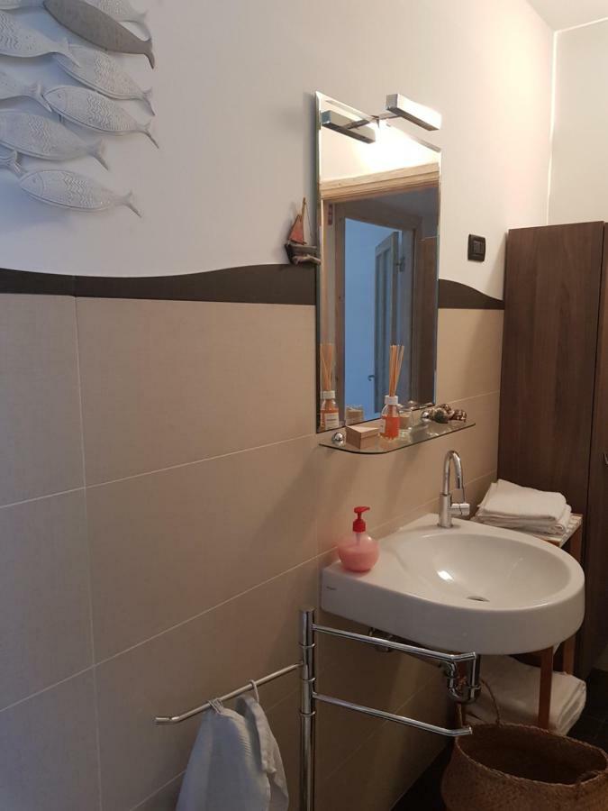 Ferienwohnung Romantica Fuga Con Vista Panoramica Sulla Citta Di Savona Exterior foto