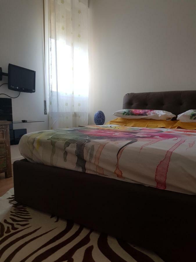 Ferienwohnung Romantica Fuga Con Vista Panoramica Sulla Citta Di Savona Exterior foto
