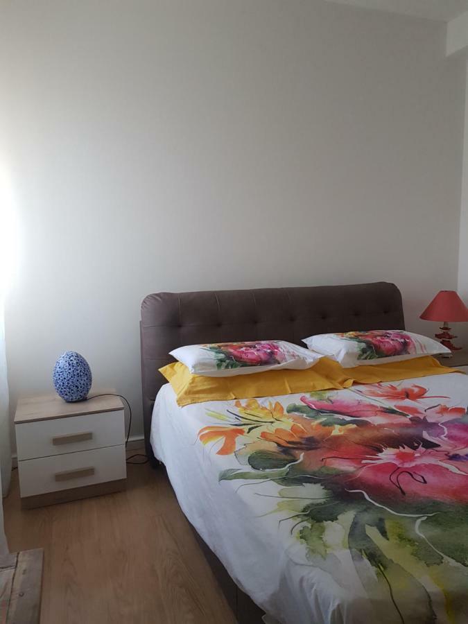 Ferienwohnung Romantica Fuga Con Vista Panoramica Sulla Citta Di Savona Exterior foto